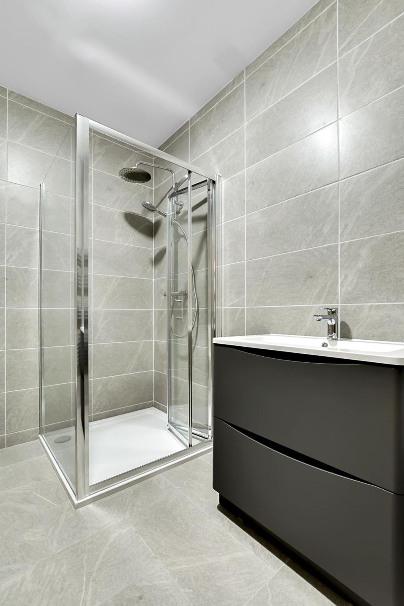 Bayview Luxury 3 Bedroom Apartment First Floor Downings Dış mekan fotoğraf